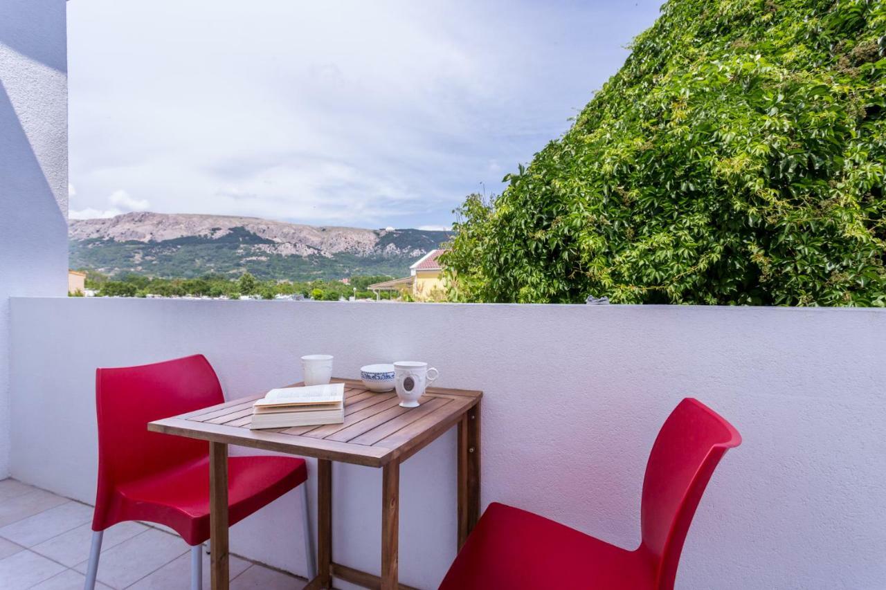 Apartments Villa Anna Baška Esterno foto