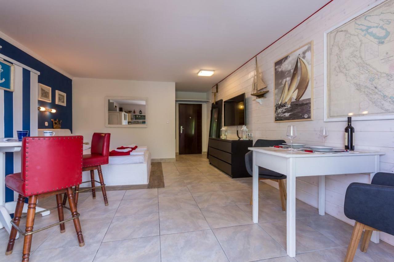 Apartments Villa Anna Baška Esterno foto